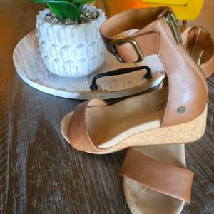 Ugg Zoe platform sandals